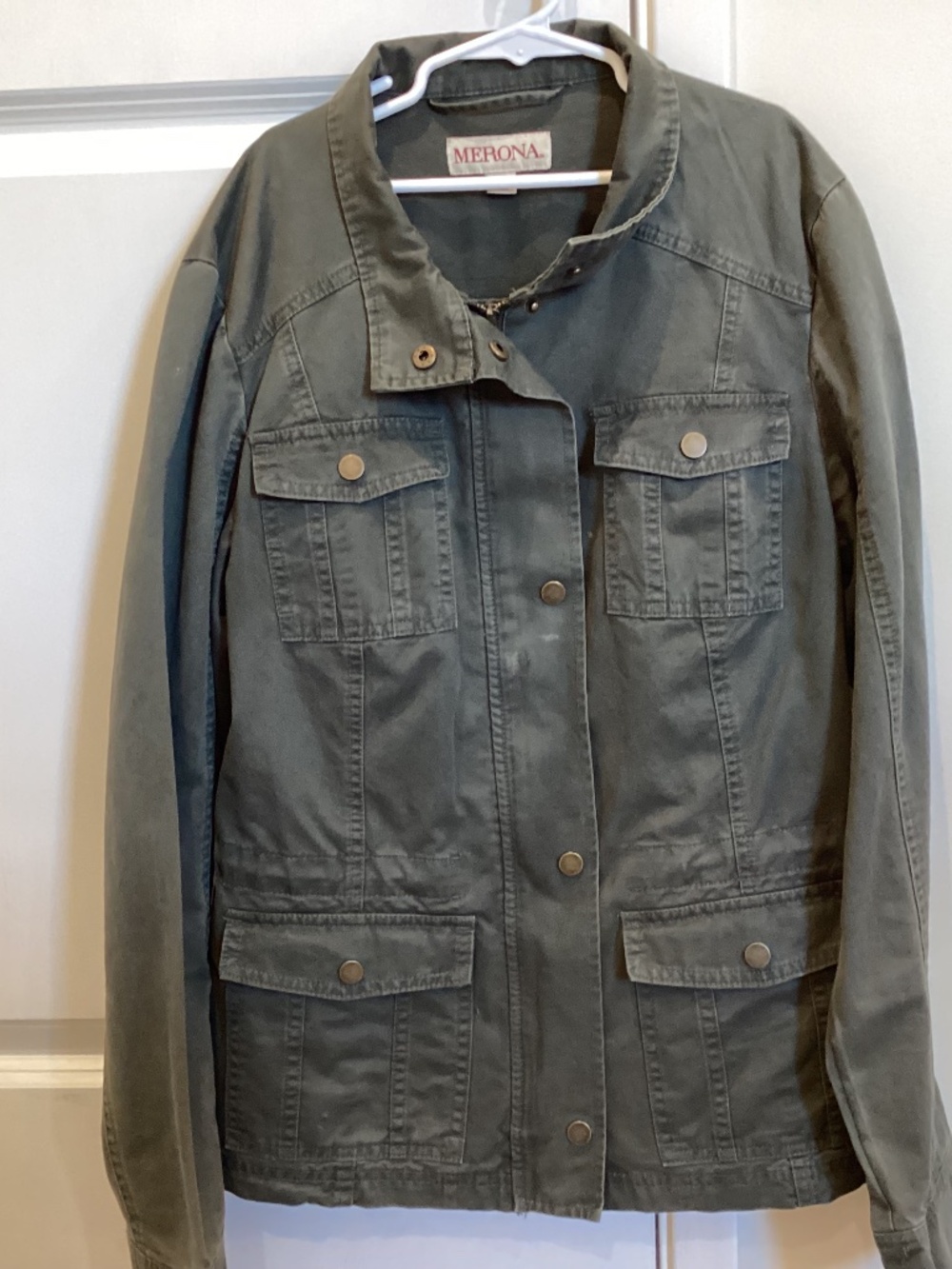 Merona, olive green, 100% cotton, denim look, button down jacket, size S.